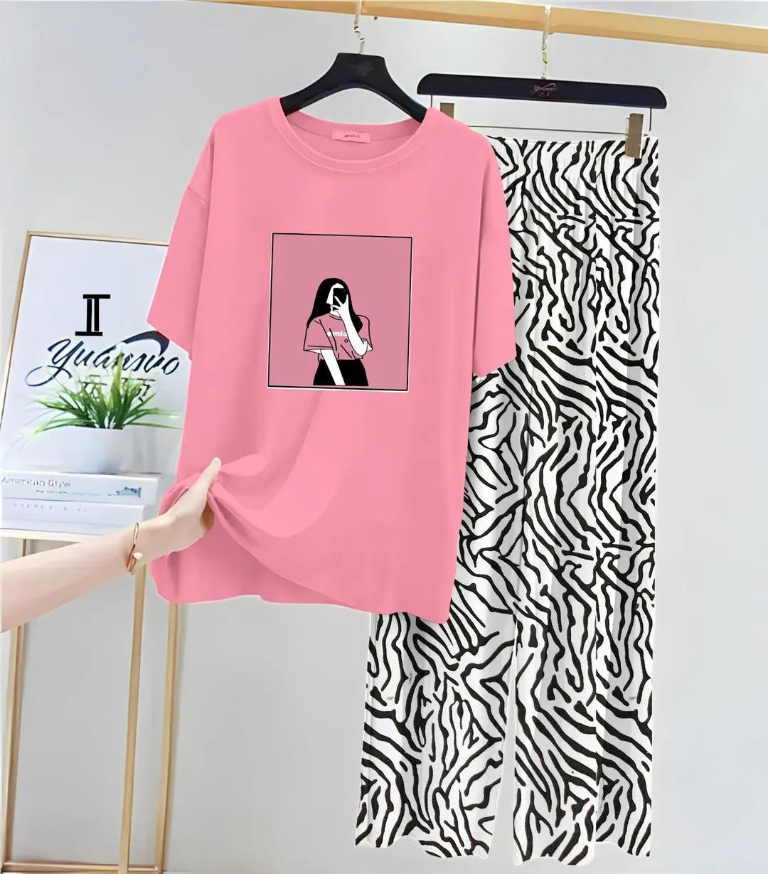 Pink Printed Women's 2-Piece Jersey Night Suit