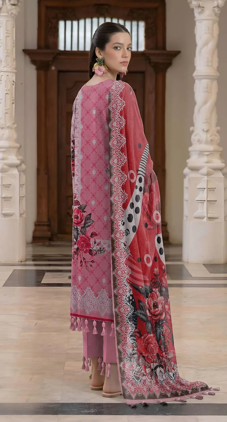Peach Printed Lawn 3Pcs Women Suit Set