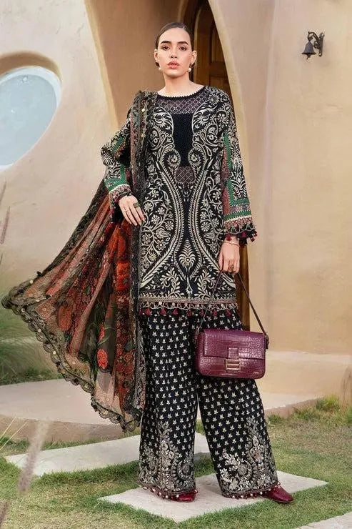 Black White Digital Printed Lawn Suit with Chiffon Dupatta for Women