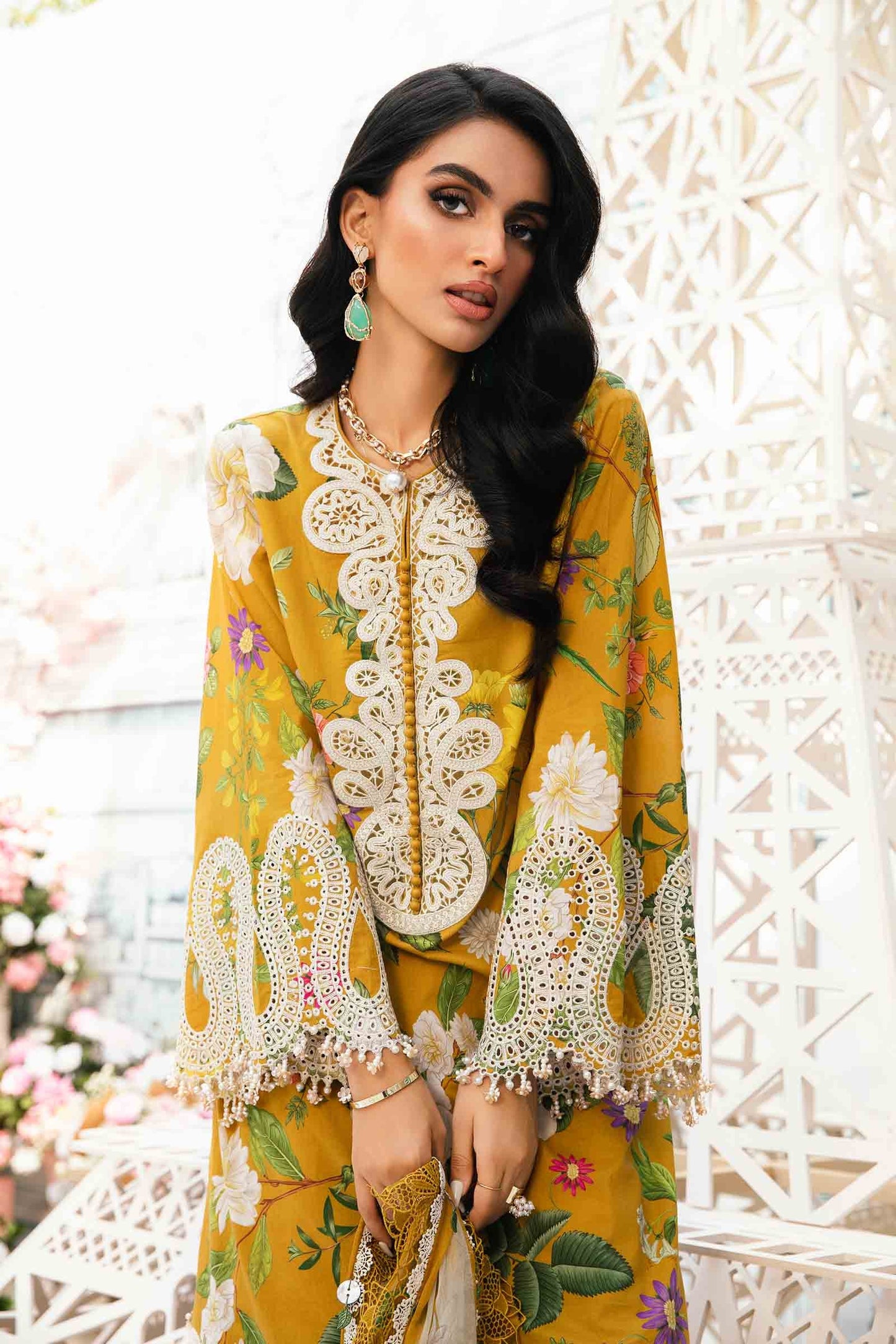 Printed Lawn 3-Piece Suit for Pakistani Women