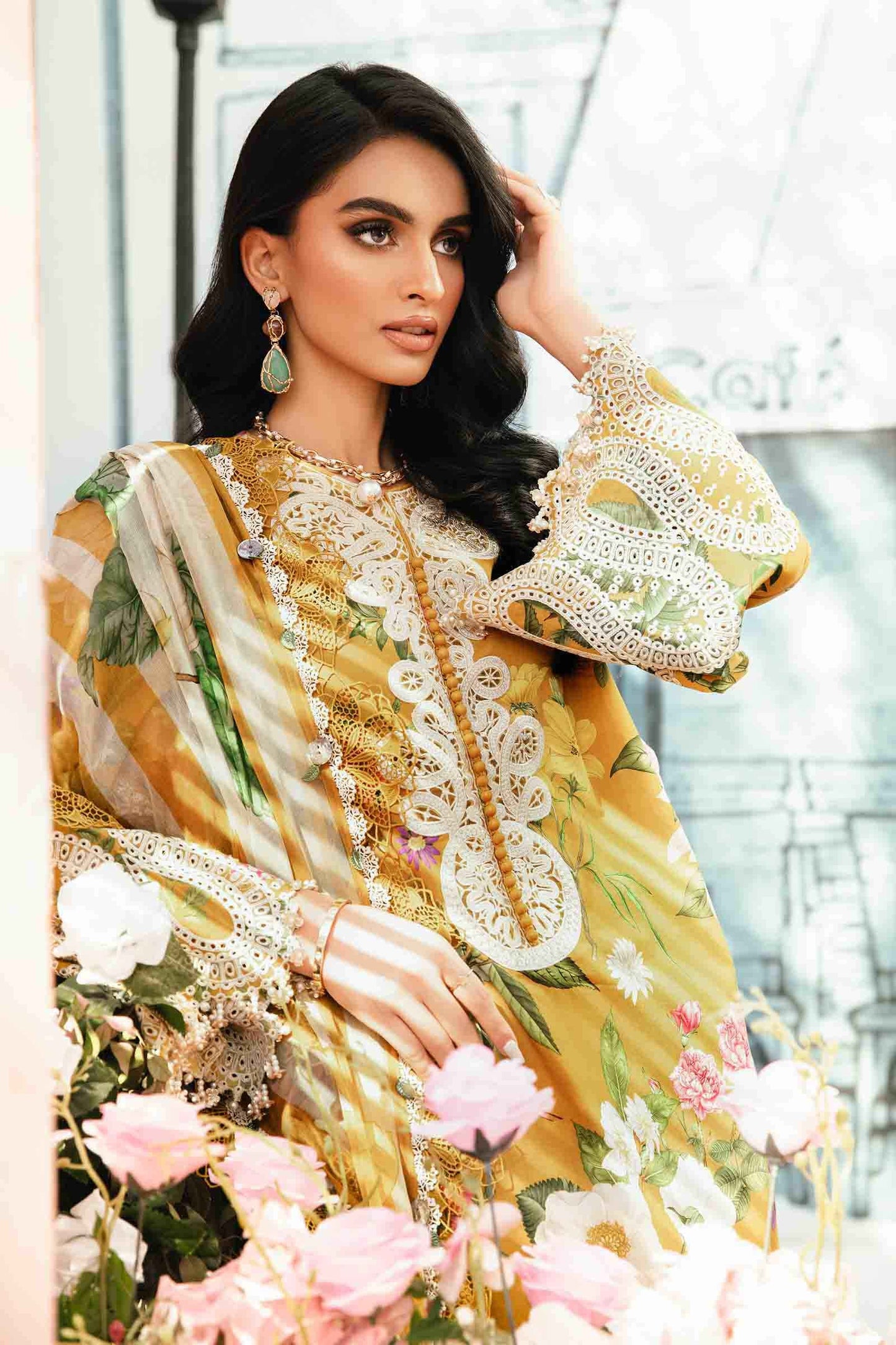 Printed Lawn 3-Piece Suit for Pakistani Women