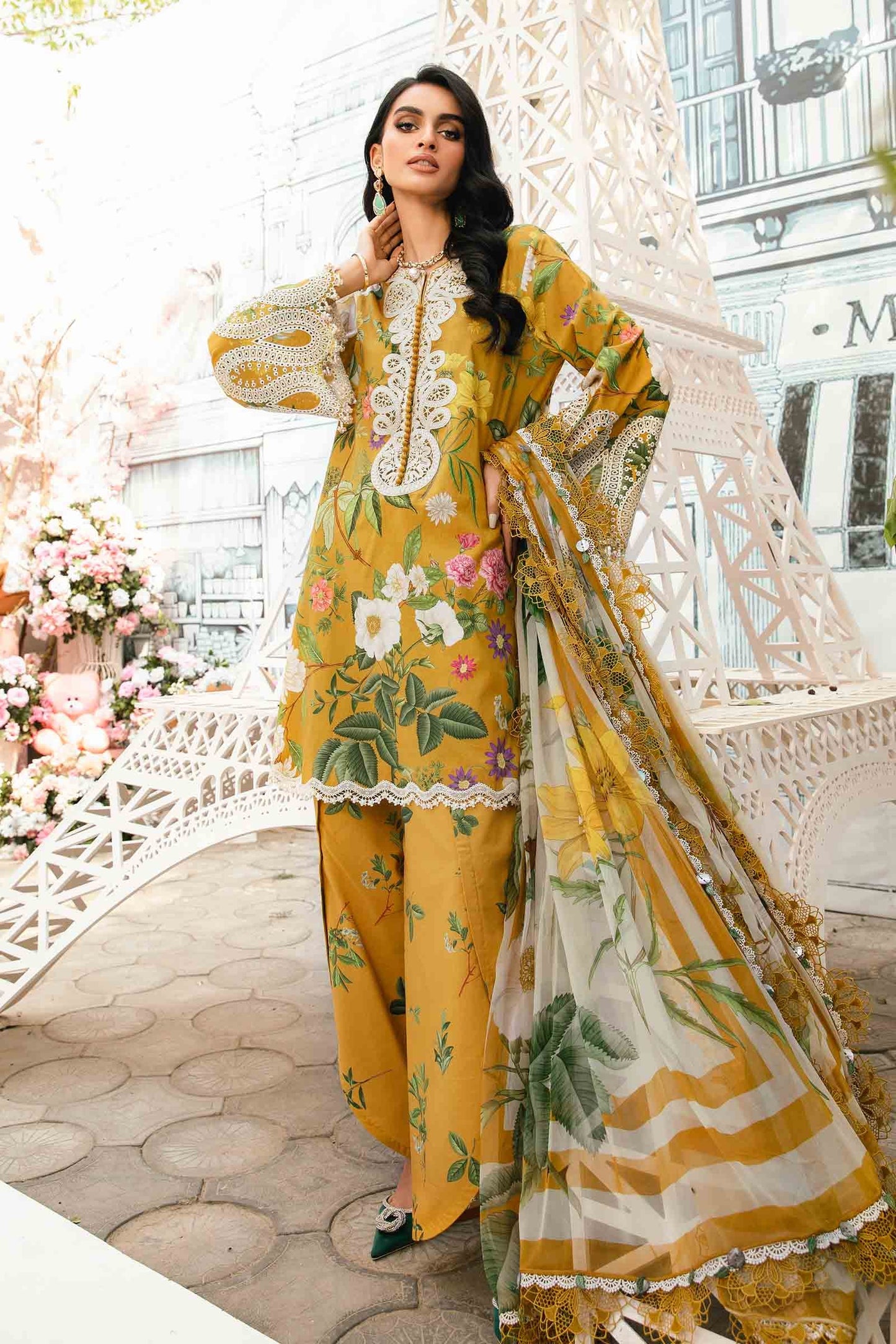 Printed Lawn 3-Piece Suit for Pakistani Women